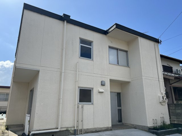 雄踏町宇布見の外観|落ち着いた色味の外観。
