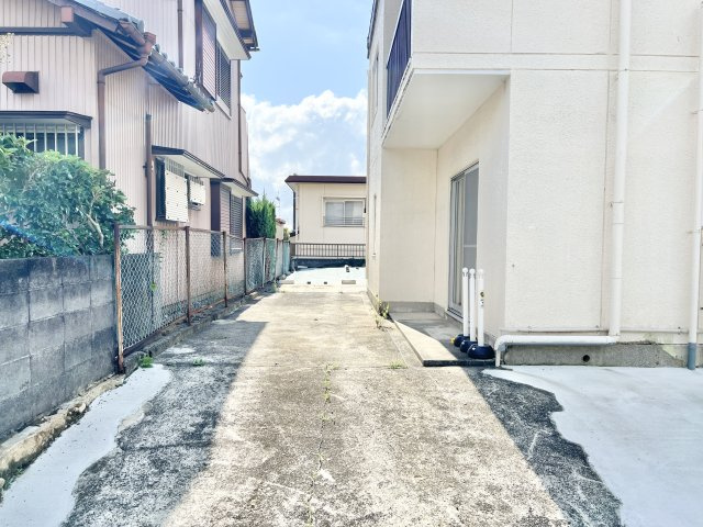 雄踏町宇布見の駐車場|ゆとりの駐車スペースです。