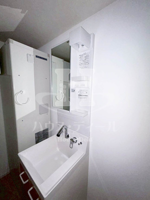 【独立洗面台】 | CREAL東十条 | 独立洗面台、朝の身支度には欠かせません