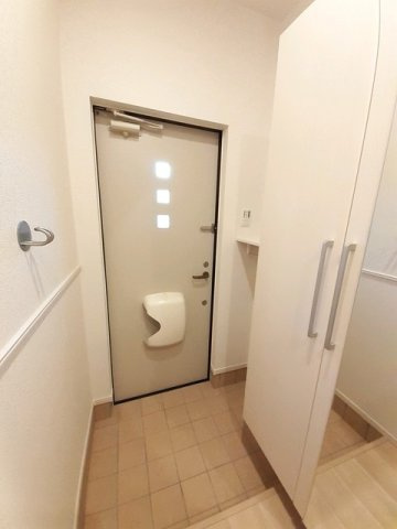 ヴィラ・エスペランサⅢの玄関