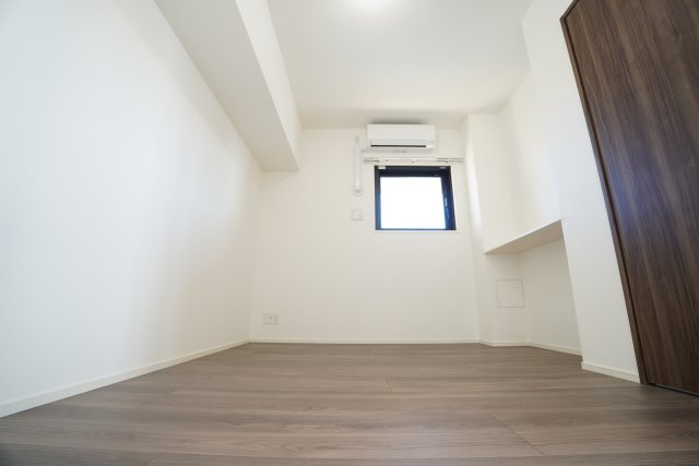 センチュリー千葉みなとの洋室