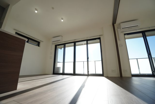 センチュリー千葉みなとの居間・リビング