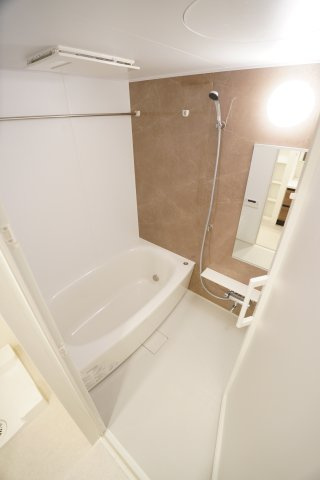 センチュリー千葉みなとの浴室