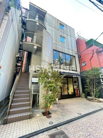 ガーデン・ジニアの外観