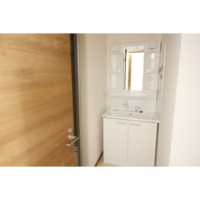 リコルテ柳根町の独立洗面台