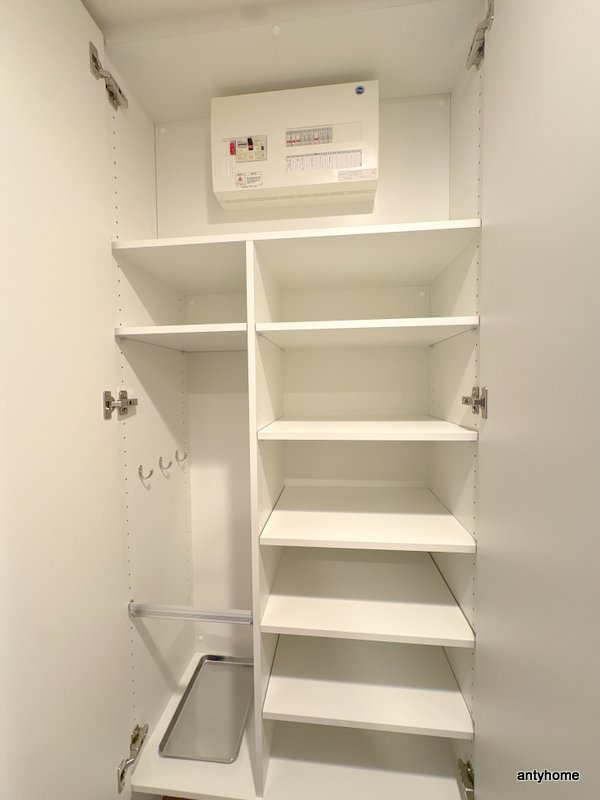 コンフォリア・リヴ博労町一丁目Q　仲介手数料無料の収納