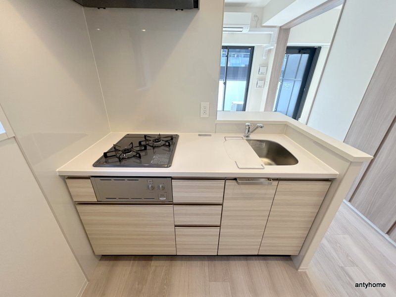 コンフォリア・リヴ博労町一丁目Q　仲介手数料無料のキッチン