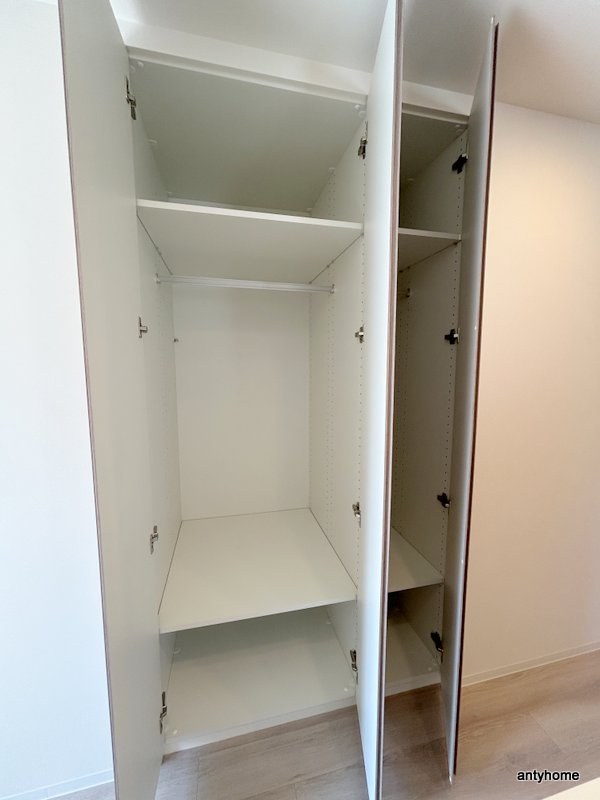 コンフォリア・リヴ博労町一丁目Q　仲介手数料無料の収納