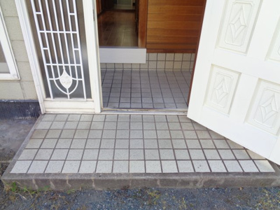 【エントランス】 | 西江住宅