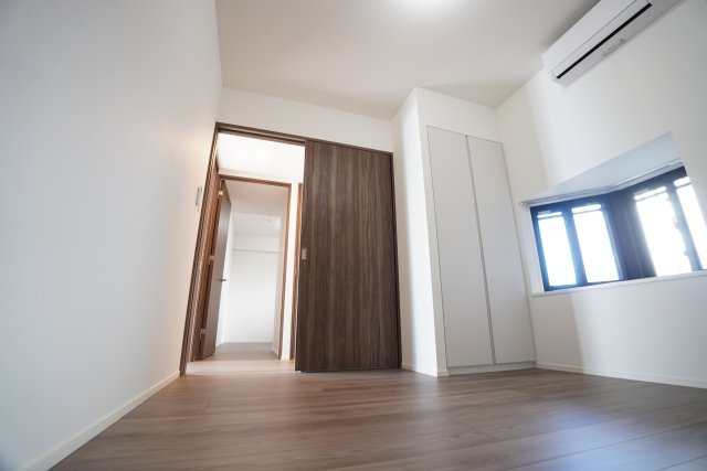 センチュリー千葉みなとの洋室