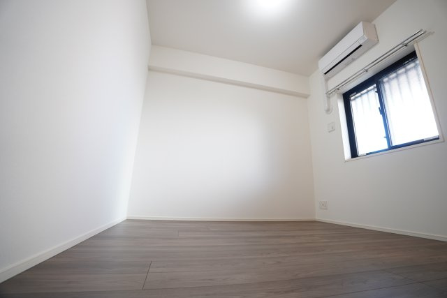 センチュリー千葉みなとの洋室