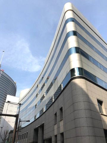 トーシンビルの外観