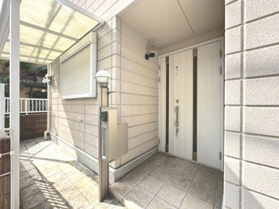 【玄関】 | 茨木市駅前1丁目貸家