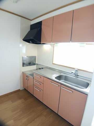 シリアス２１Ａ棟　　刈谷市近郊の賃貸はクラスホームのキッチン|コンパクトなキッチンで掃除もラクラク