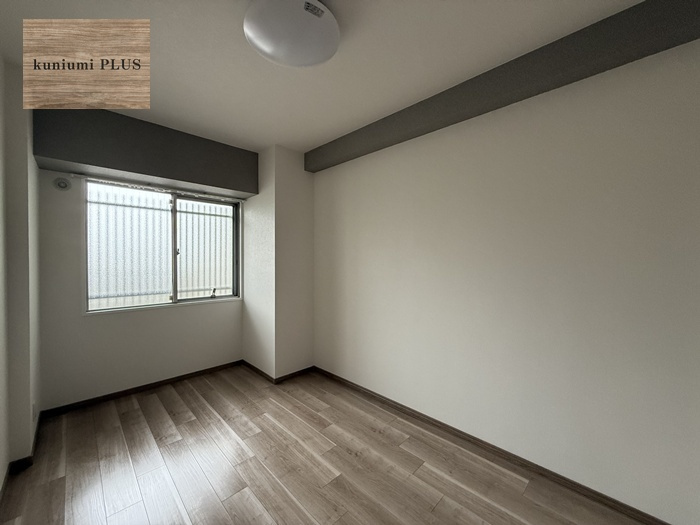 ルネ旭公園の洋室