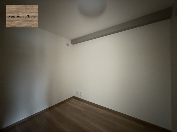 ルネ旭公園の洋室