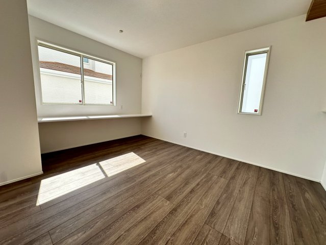 ★★読谷村大湾2期-３号棟（全5棟）の居間・リビング|【現地撮影2025.10】いつでも内覧可能です♪