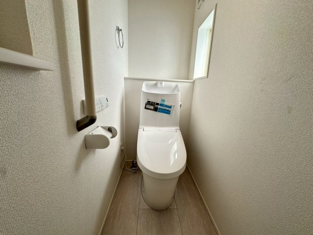 ★★読谷村大湾2期-３号棟（全5棟）のトイレ|【現地撮影2025.10】いつでも内覧可能です♪