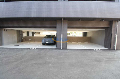 【駐車場】 | アドバンス大阪ビヤン