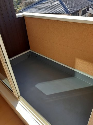 【バルコニー】