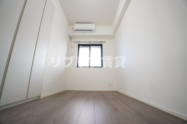 センチュリー千葉みなとの洋室