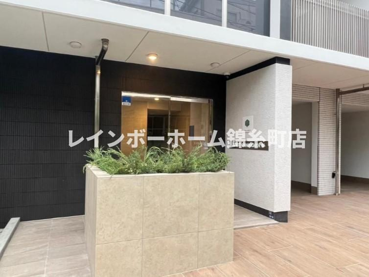 AZESTお花茶屋IVのエントランス