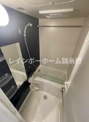 AZESTお花茶屋IVの浴室