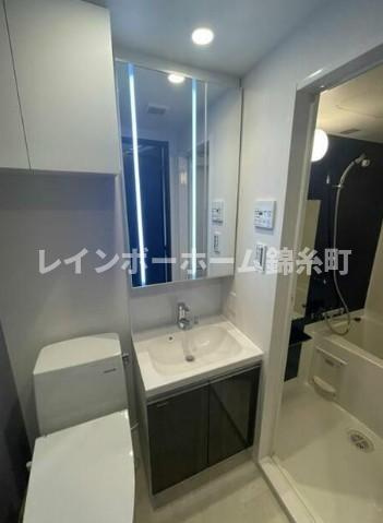 AZESTお花茶屋IVの独立洗面台