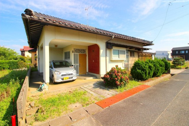 河崎中古戸建の外観|敷地面積約67.5坪の中古戸建になります。