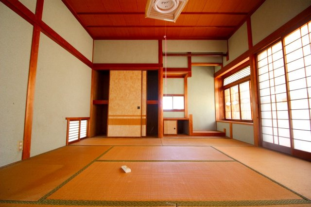 河崎中古戸建の和室|趣のある素敵な和室8帖。