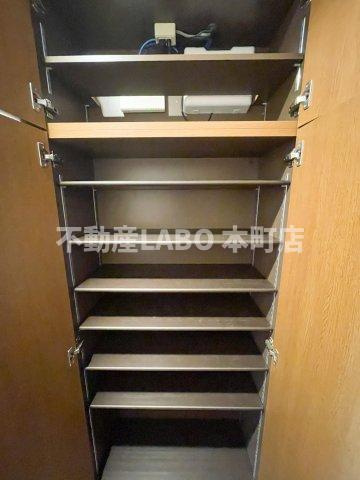 シャトー弁天弐番館の収納