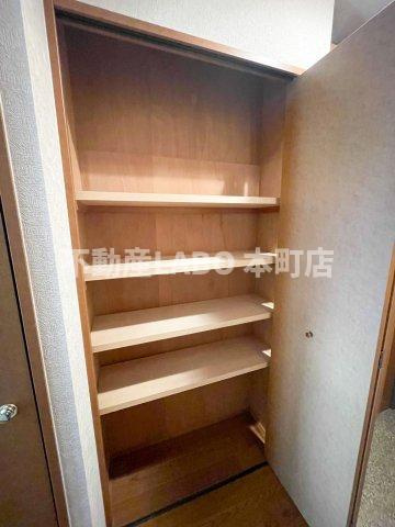 シャトー弁天弐番館の収納