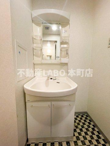 シャトー弁天弐番館の洗面所