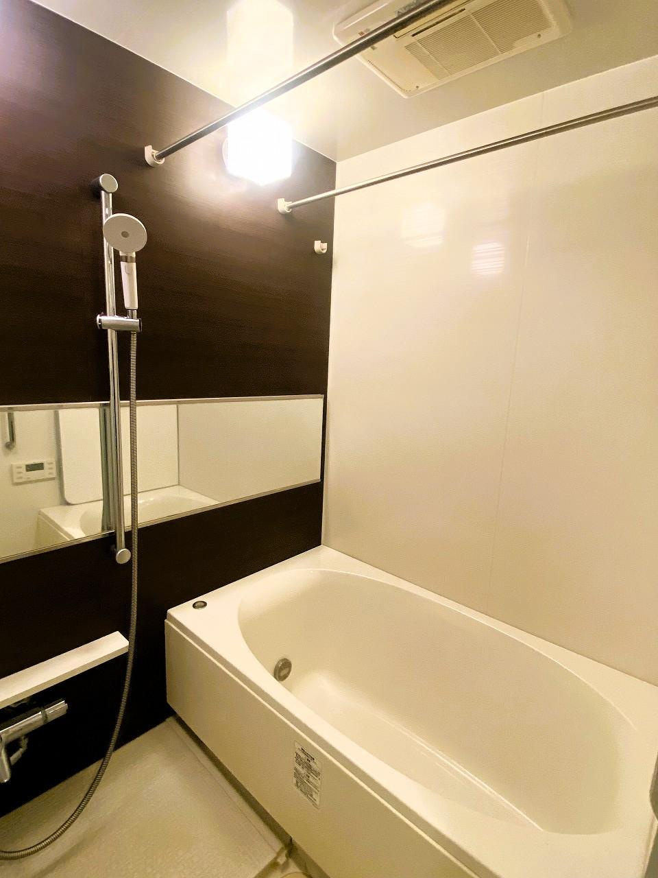 セントラルレジデンス高知中央公園の浴室