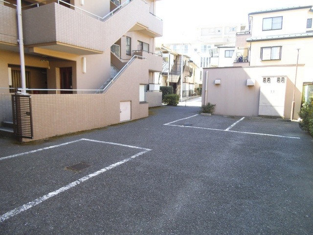 ユングフラウの駐車場|広々ゆったりめの駐車場！