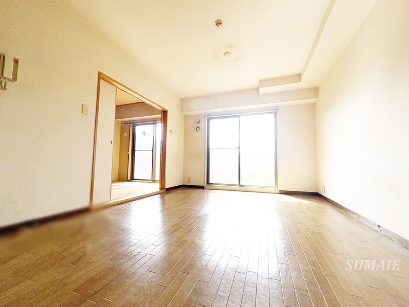 ユングフラウの居間・リビング|ダイニングキッチンです☆