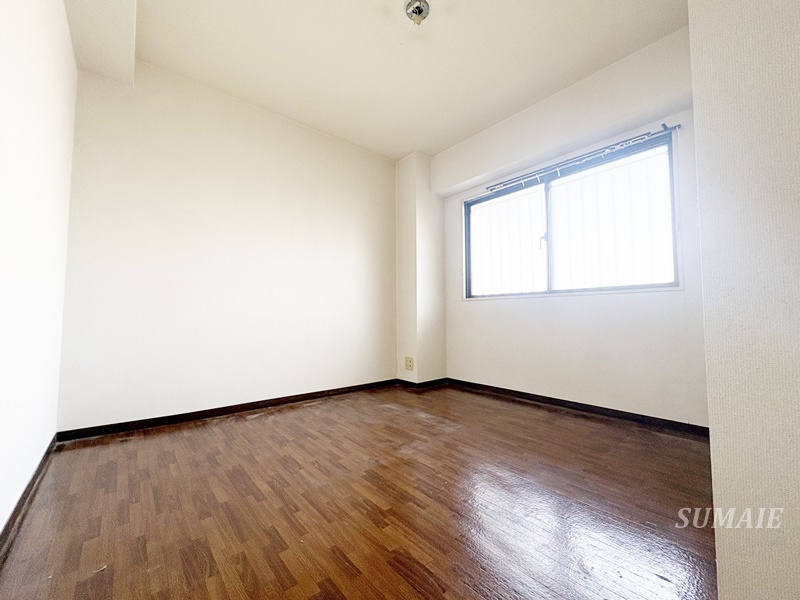 ユングフラウの寝室|洋室です☆