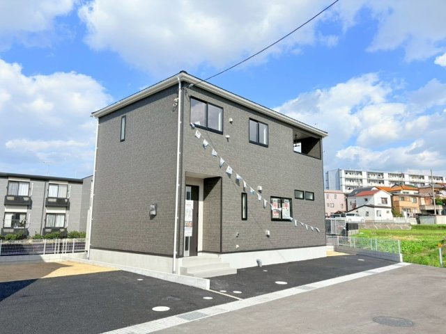 小中学校徒歩15分圏内で安心通学　大久保町谷八木　全4棟　3号棟の外観パース