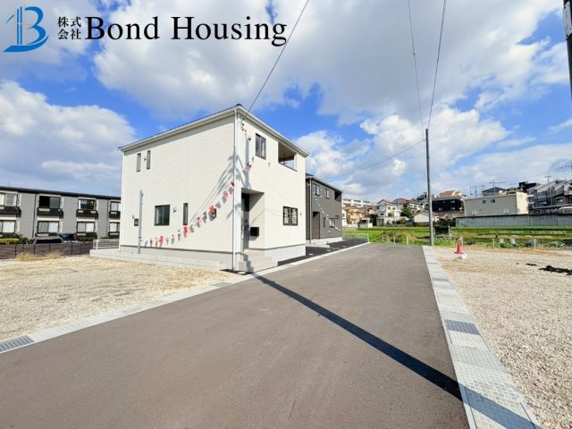 山陽「藤江駅」徒歩9分の好立地　大久保町谷八木　全9棟　2号棟の前面道路含む現地写真