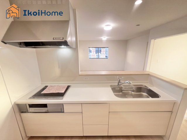 明石市大久保町谷八木第6　2号棟　のキッチン|【ホームページに現地動画掲載中】●年中無休：当日予約可●IHキッチンはお手入れが簡単で便利。