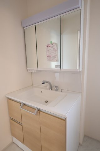  | 《仲介手数料無料》上尾市原市北１丁目9-12(全1戸)新築一戸建てブルーミングガーデン