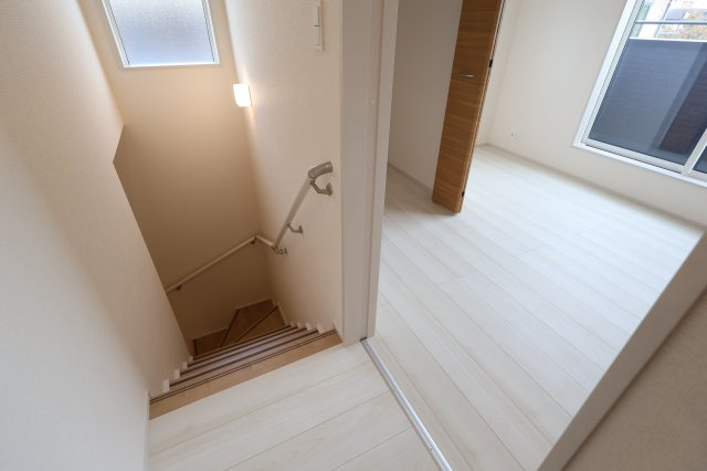 《仲介手数料無料》上尾市原市北１丁目9-12(全1戸)新築一戸建てブルーミングガーデンの内装|撮影日 2025年11月16日 15:15 晴れ