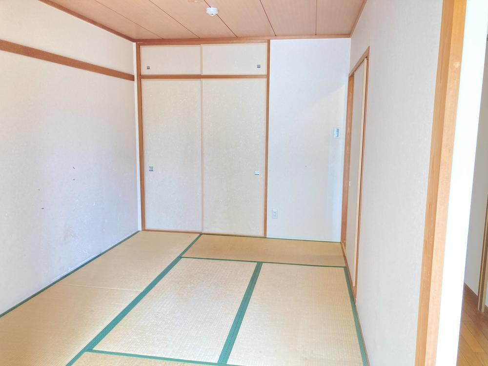 グランコート守口の和室|和室6.0帖
■物件内覧・資金計画相談・住宅ローン相談、リフォーム相談、お問合せ受付中■
※当日・翌日のご内覧、ご相談はお電話でのお問合せがスムーズです！