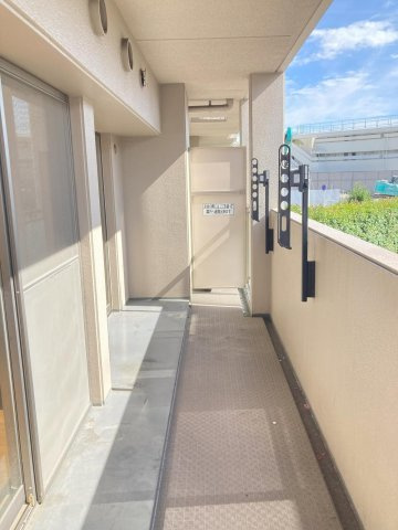 グランコート守口のバルコニー|■物件内覧・資金計画相談・住宅ローン相談、リフォーム相談、お問合せ受付中■
※当日・翌日のご内覧、ご相談はお電話でのお問合せがスムーズです！