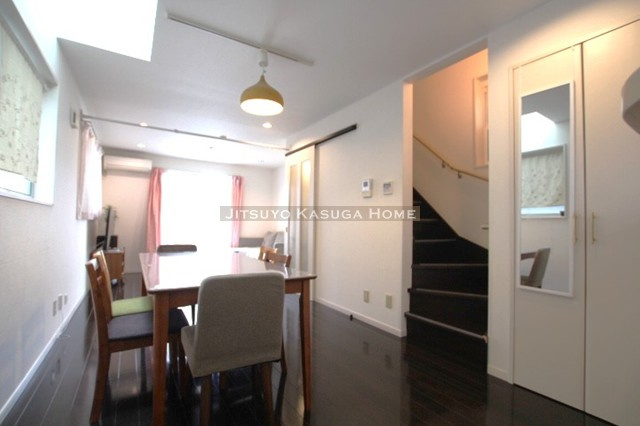 【居間・リビング】