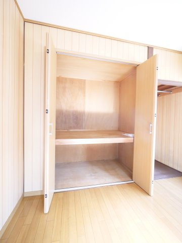 神田貸家の収納