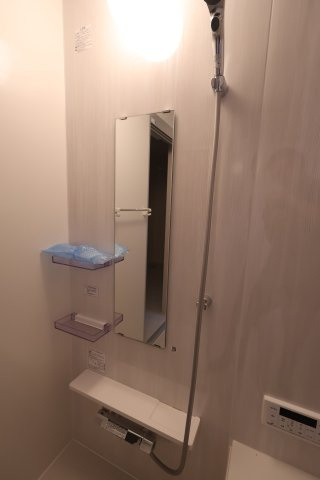 《仲介手数料無料》北区宮原町４丁目56-7新築一戸建てブルーミングガーデンの浴室|撮影日 2025年10月19日 15:40 曇り