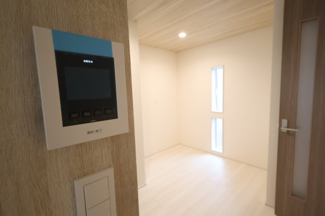 《仲介手数料無料》北区宮原町４丁目56-7新築一戸建てブルーミングガーデンのセキュリティ|撮影日 2025年10月19日 15:40 曇り