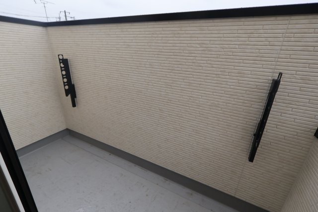 《仲介手数料無料》北区宮原町４丁目56-7新築一戸建てブルーミングガーデンのバルコニー|撮影日 2025年10月19日 15:40 曇り