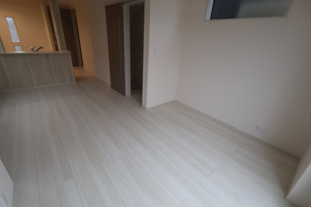 《仲介手数料無料》北区宮原町４丁目56-7新築一戸建てブルーミングガーデンの洋室|撮影日 2025年10月19日 15:40 曇り